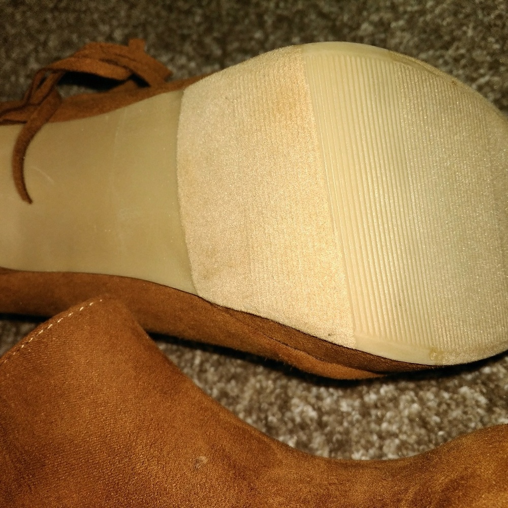 Heels - Picture 3 of 5